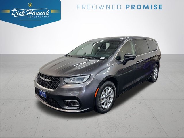 2023 Chrysler Pacifica Touring L