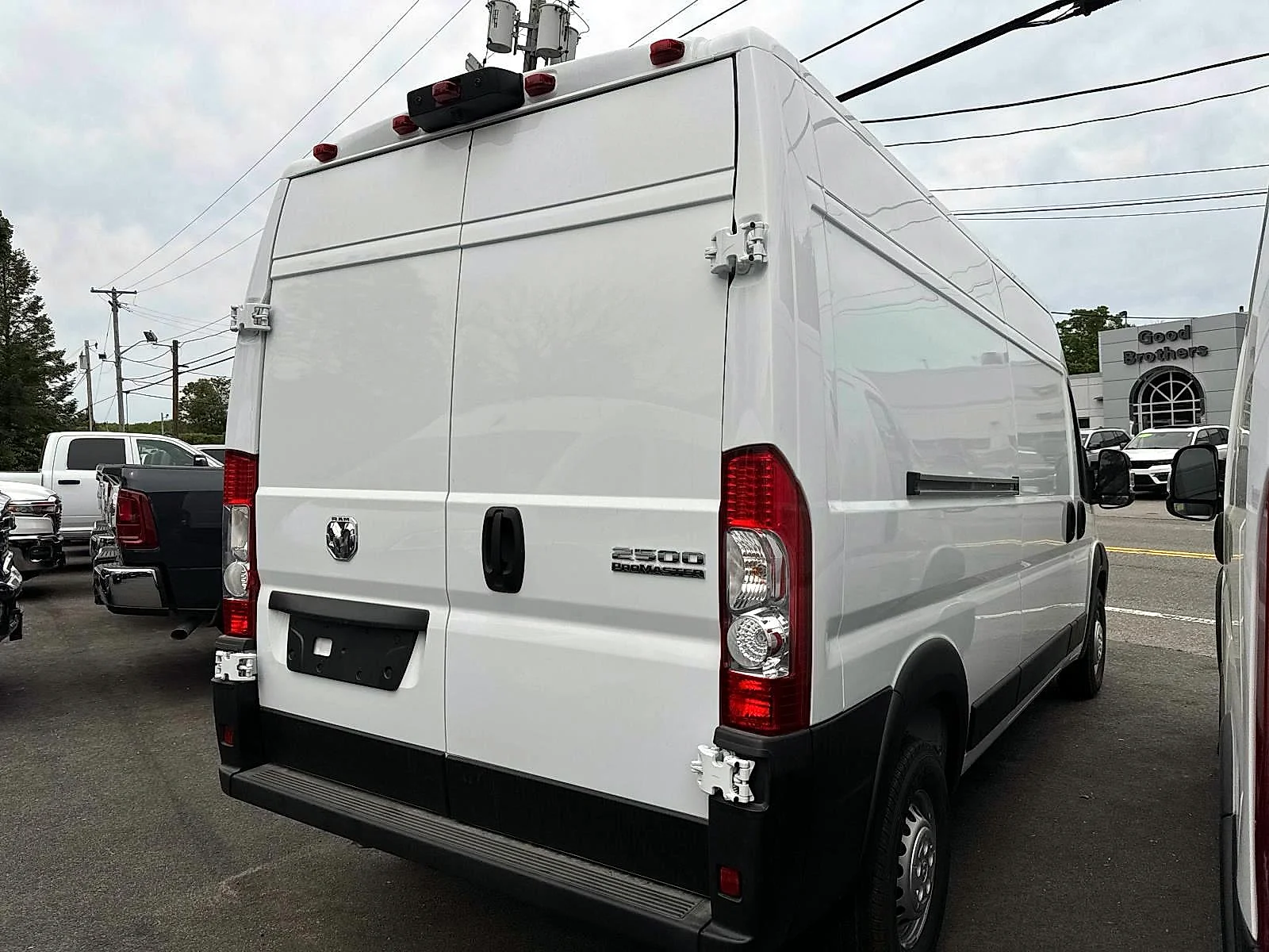 New 2026 Bright White Clear-Coat Exterior Paint RAM Cargo Van Tradesman High Roof 159" WB w/Pass Seat image 3