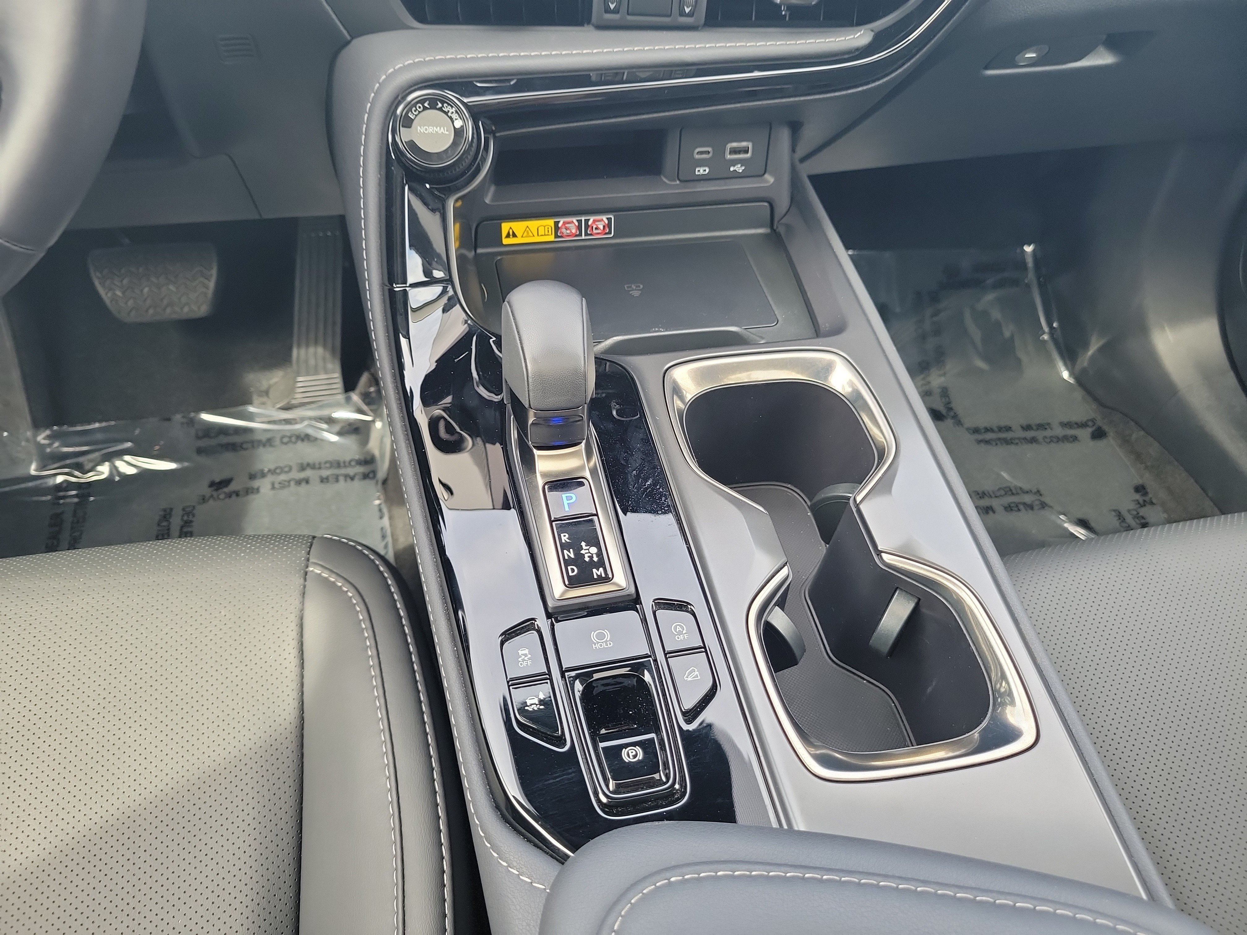 Certified Used 2025 EMINENT WHITE PEARL Lexus NX 350 Premium image 18