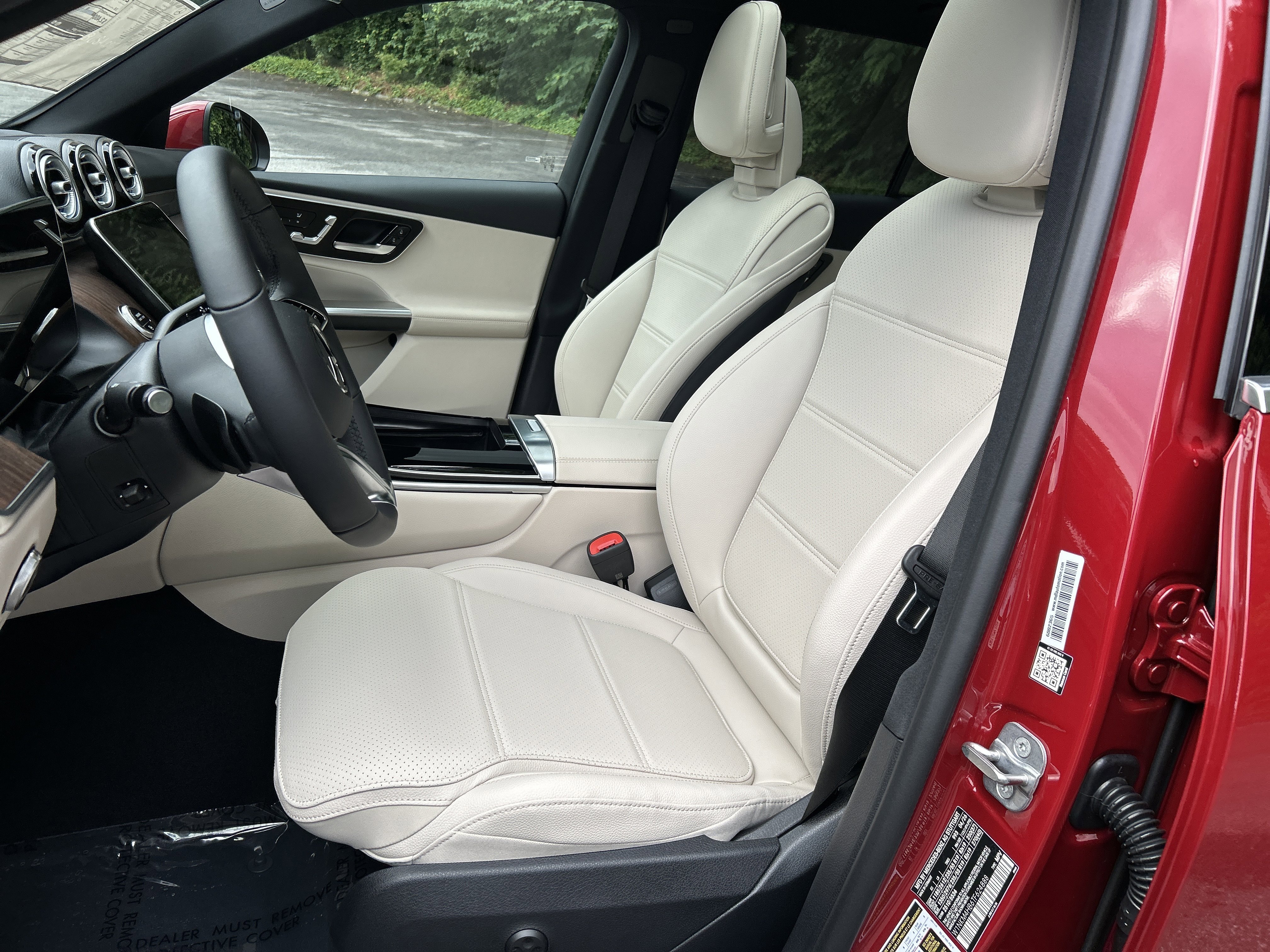 New 2026 MANUFAKTUR Patagonia Red Metallic Mercedes-Benz GLC 300 4MATIC® SUV image 21