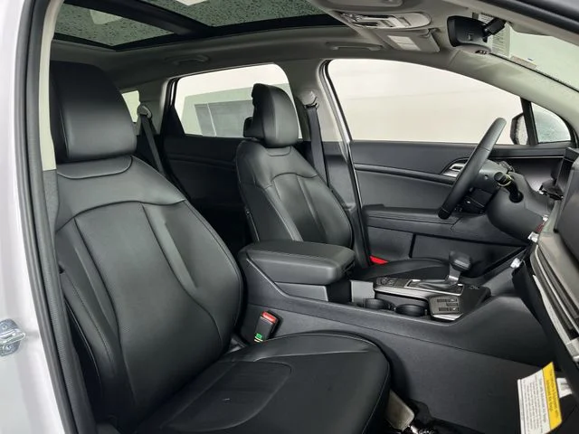 New 2026 Glacial White Pearl Kia EX image 24