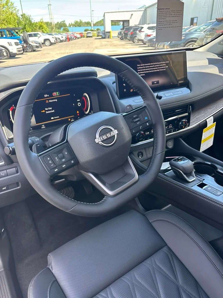 New 2026 White Nissan Platinum image 9