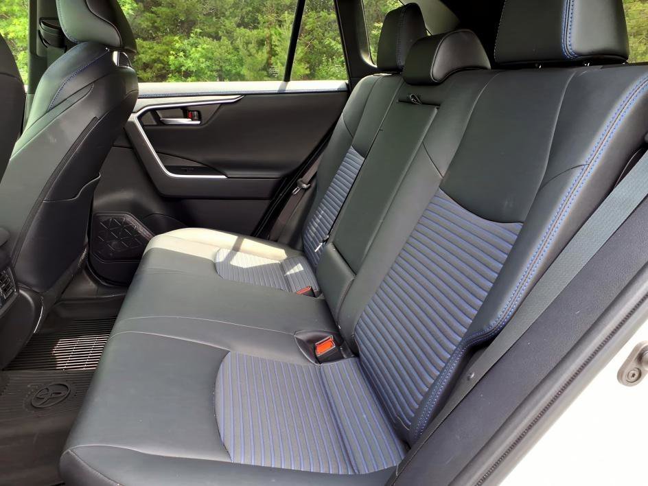 Used 2021 Blizzard Pearl/Midnight Black Metallic Toyota Hybrid XSE image 12