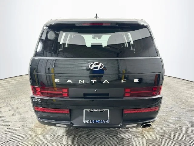 New 2027 Black Hyundai SE image 4