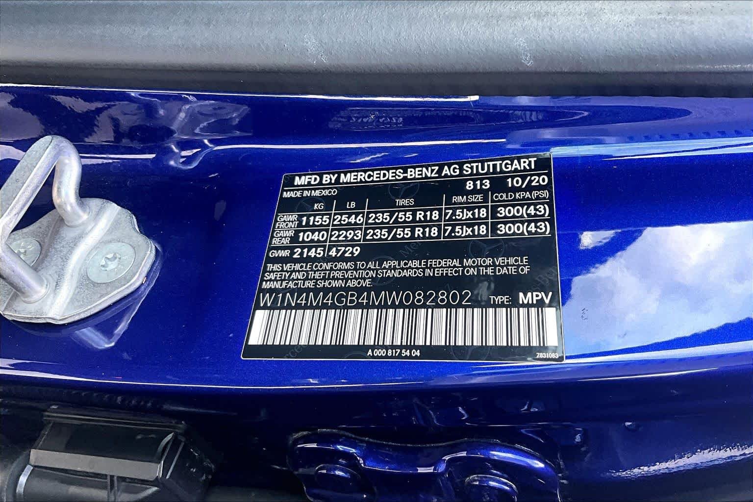 Used 2021 Galaxy Blue Metallic Mercedes-Benz GLB 250 image 29