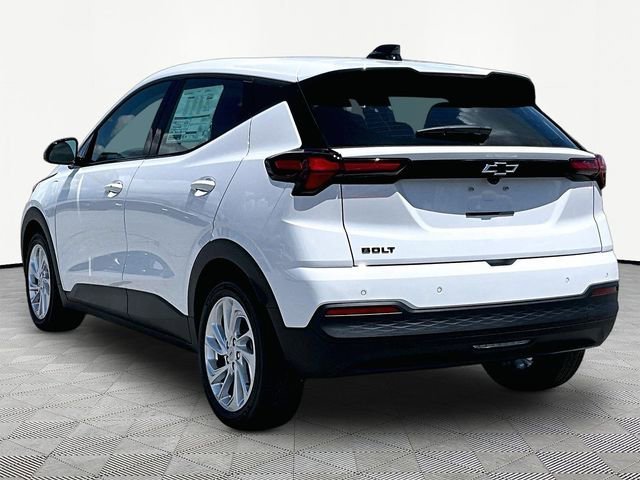 New 2027 Summit White Chevrolet LT image 4