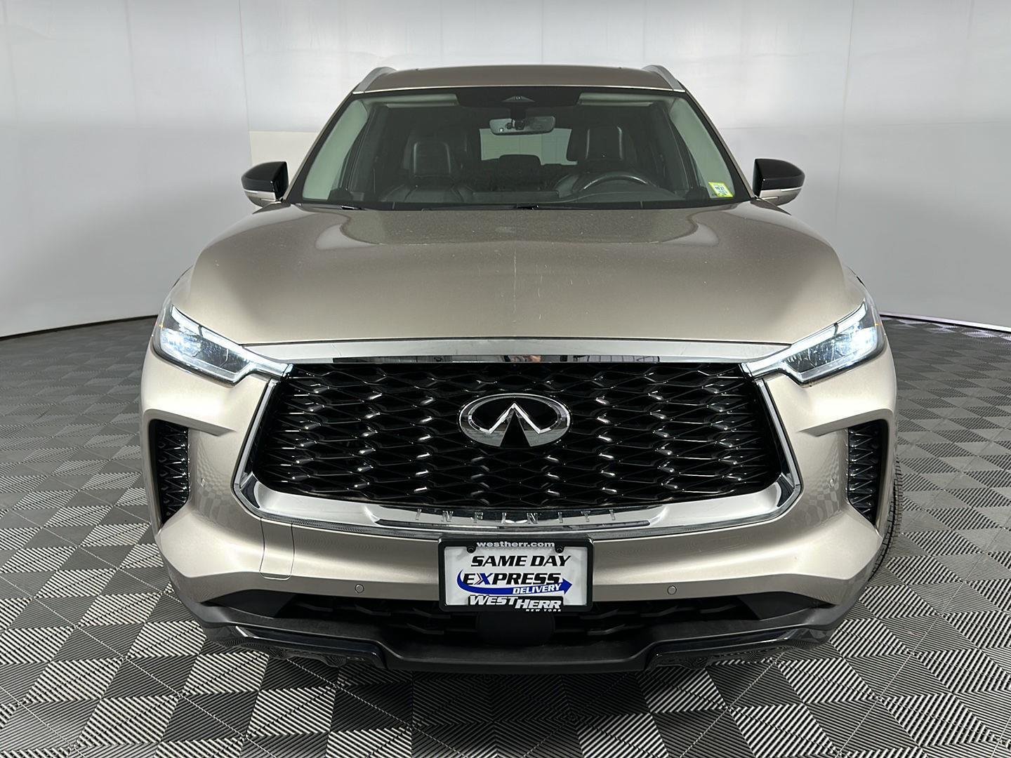 Used 2023 Warm Titanium INFINITI LUXE image 2