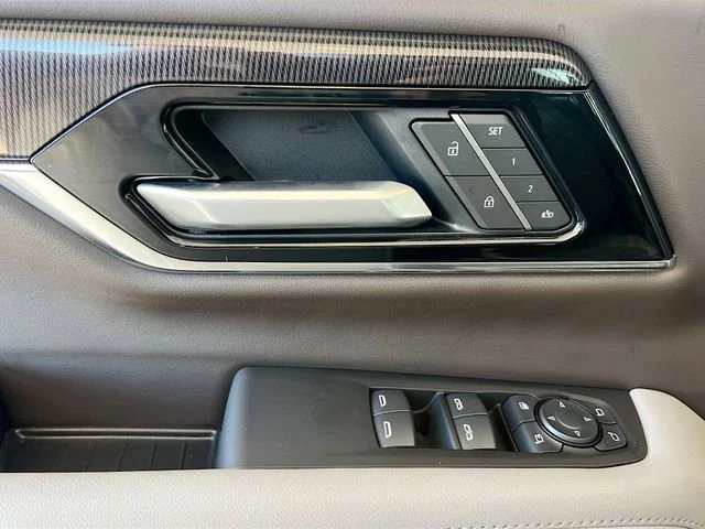 2026 GMC Yukon XL Elevation - Photo 13