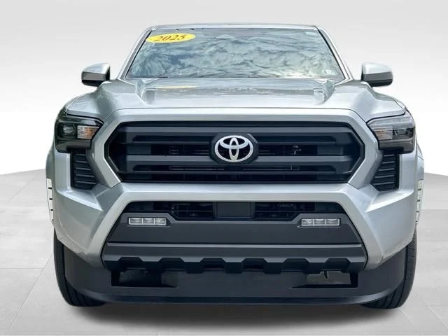 Used 2025 Silver Toyota SR5 image 8