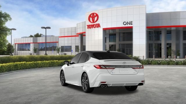 New 2026 Wind Chill Pearl with Midnight Black Metallic roof <sup>1</sup> Toyota  XSE image 10