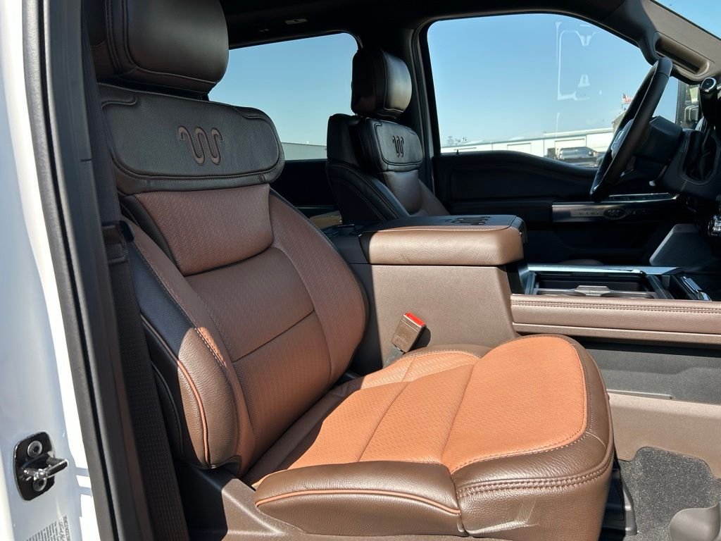 New 2026 Star White Metallic Tri-Coat Ford King Ranch image 49