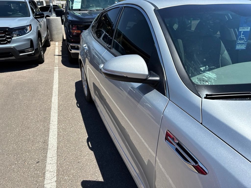 Used 2016 Silver Kia EX image 14