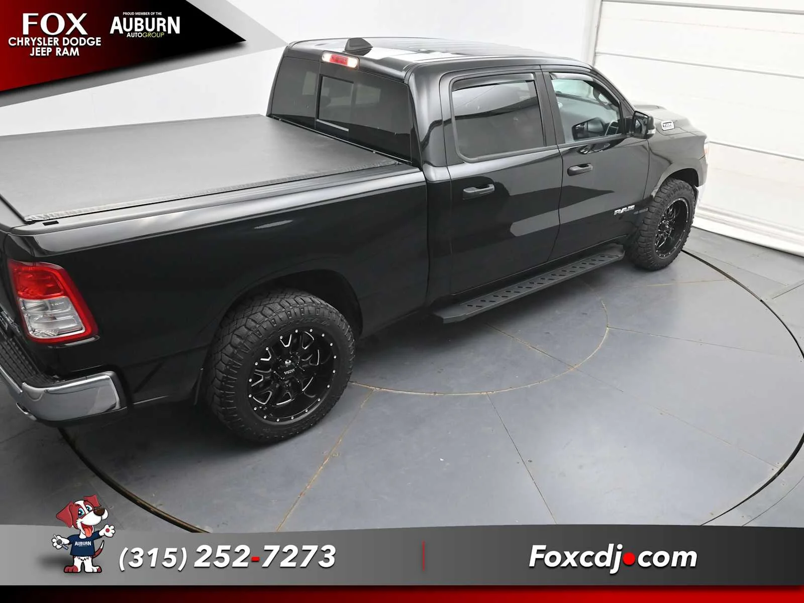 Used 2023 Diamond Black Crystal Pearlcoat Ram Big Horn image 41