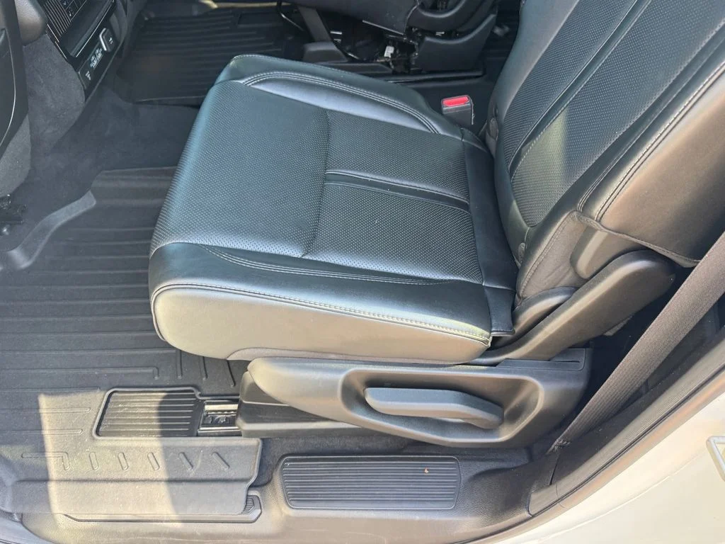 Used 2024 White Jeep Series III image 12