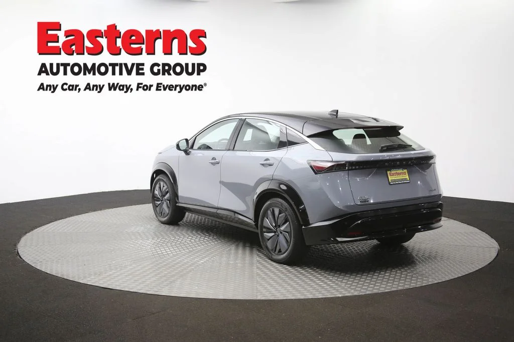Used 2023 Gray Nissan ENGAGE image 64
