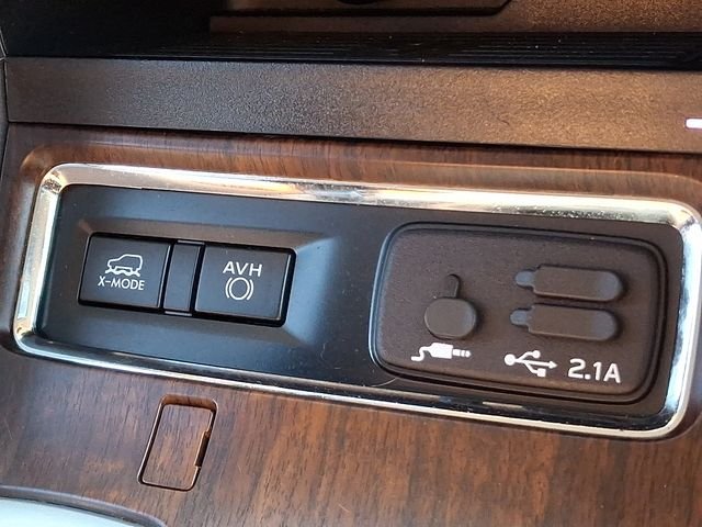 Used 2022 Brown Subaru Touring image 25