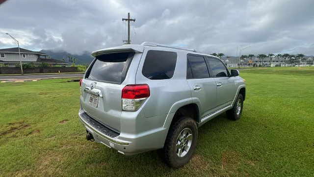 Used 2013 Silver Toyota Limited image 5