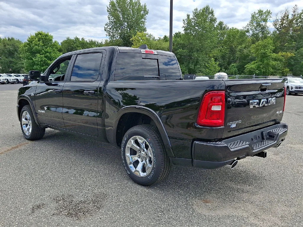 New 2027 Diamond Black Crystal Pearl-Coat Exterior Paint RAM Big Horn image 6