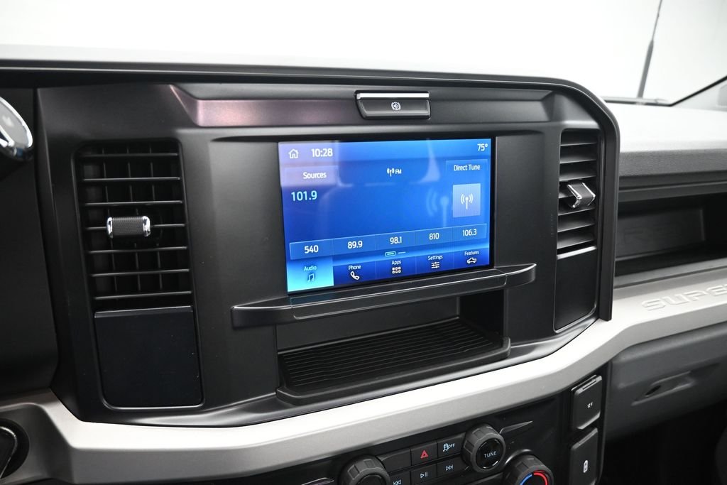 New 2026 Oxford White Ford XL image 12