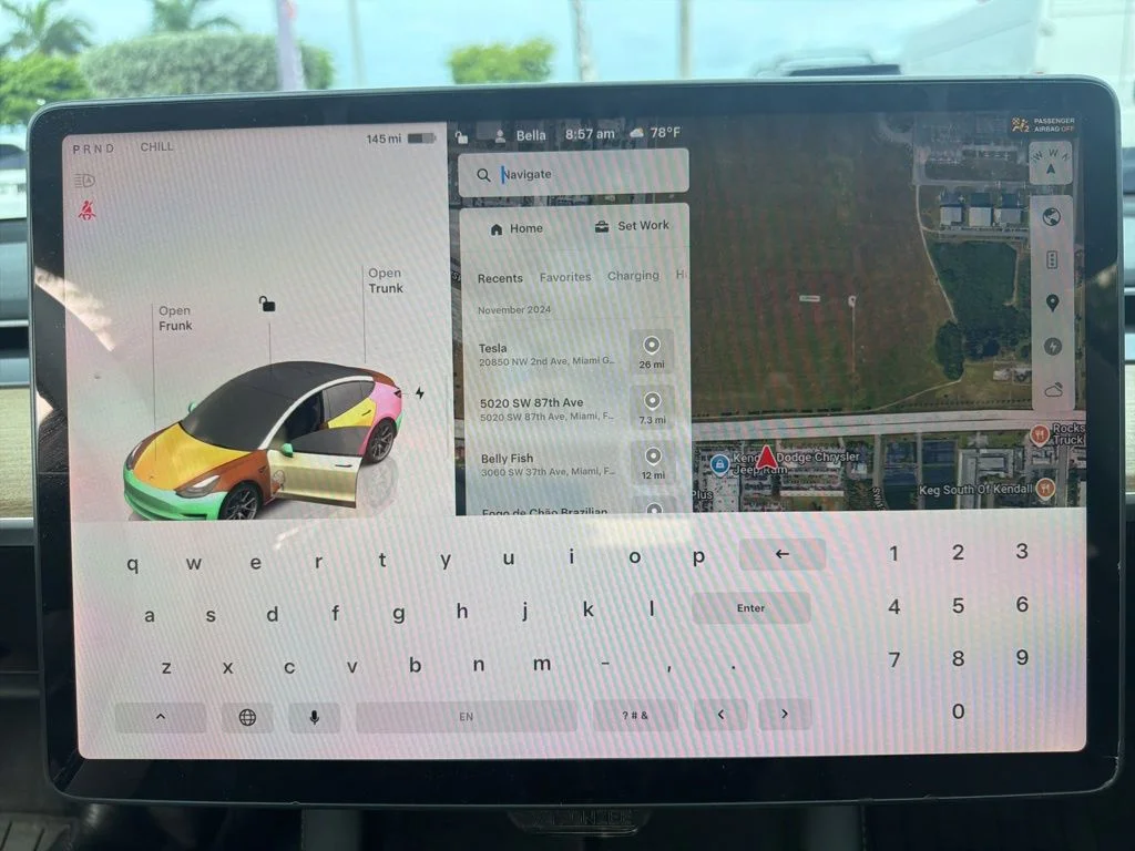 Used 2022 White Tesla Base image 8