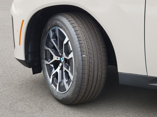 New 2026 Beige BMW 30 xDrive image 32