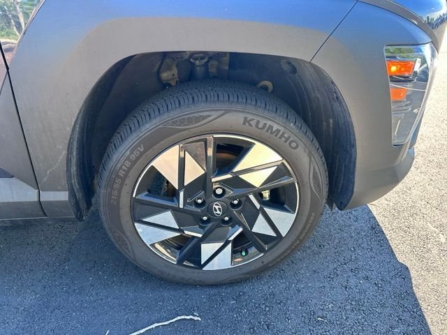 Used 2024 Blue Hyundai SEL image 13