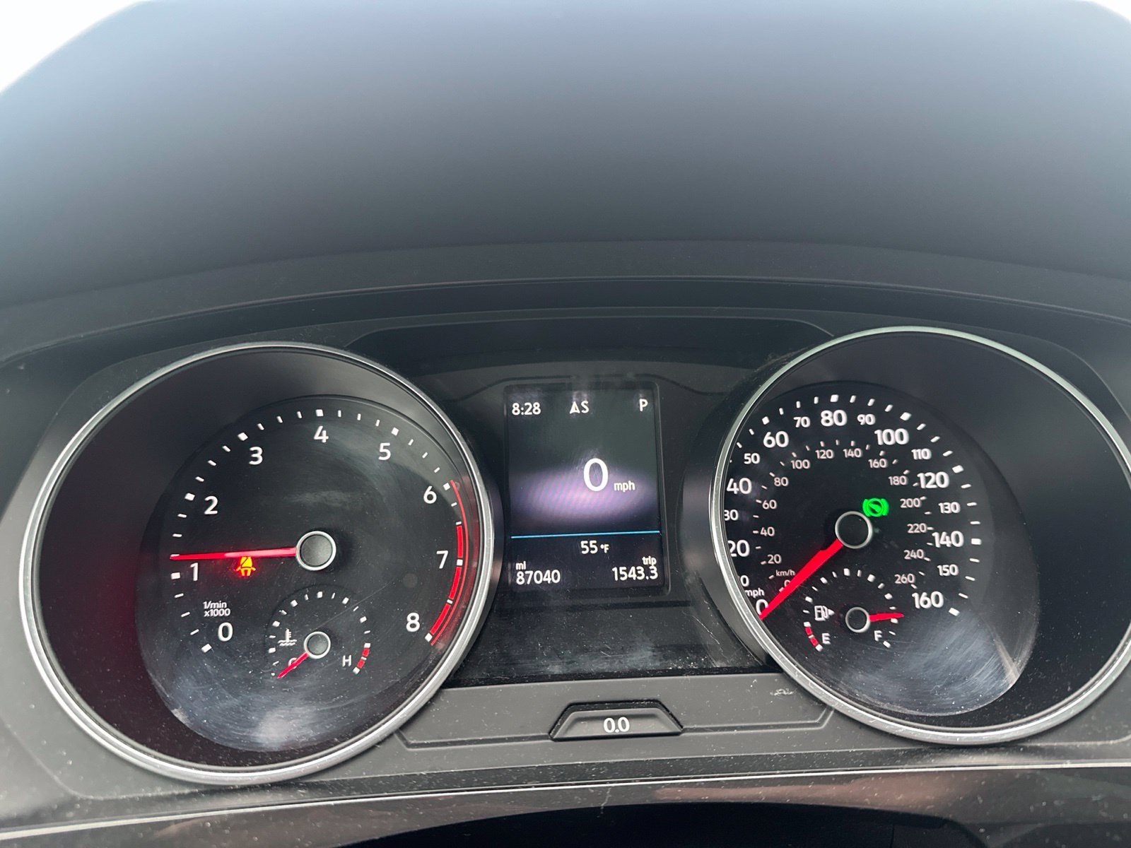 Used 2018 Gray Volkswagen 2.0T SEL image 6