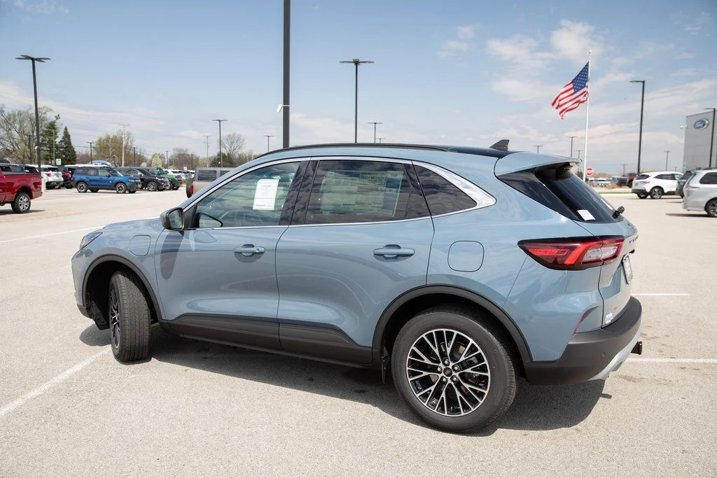 2025 Ford Escape Plug-in hybrid PHEV - Photo 14