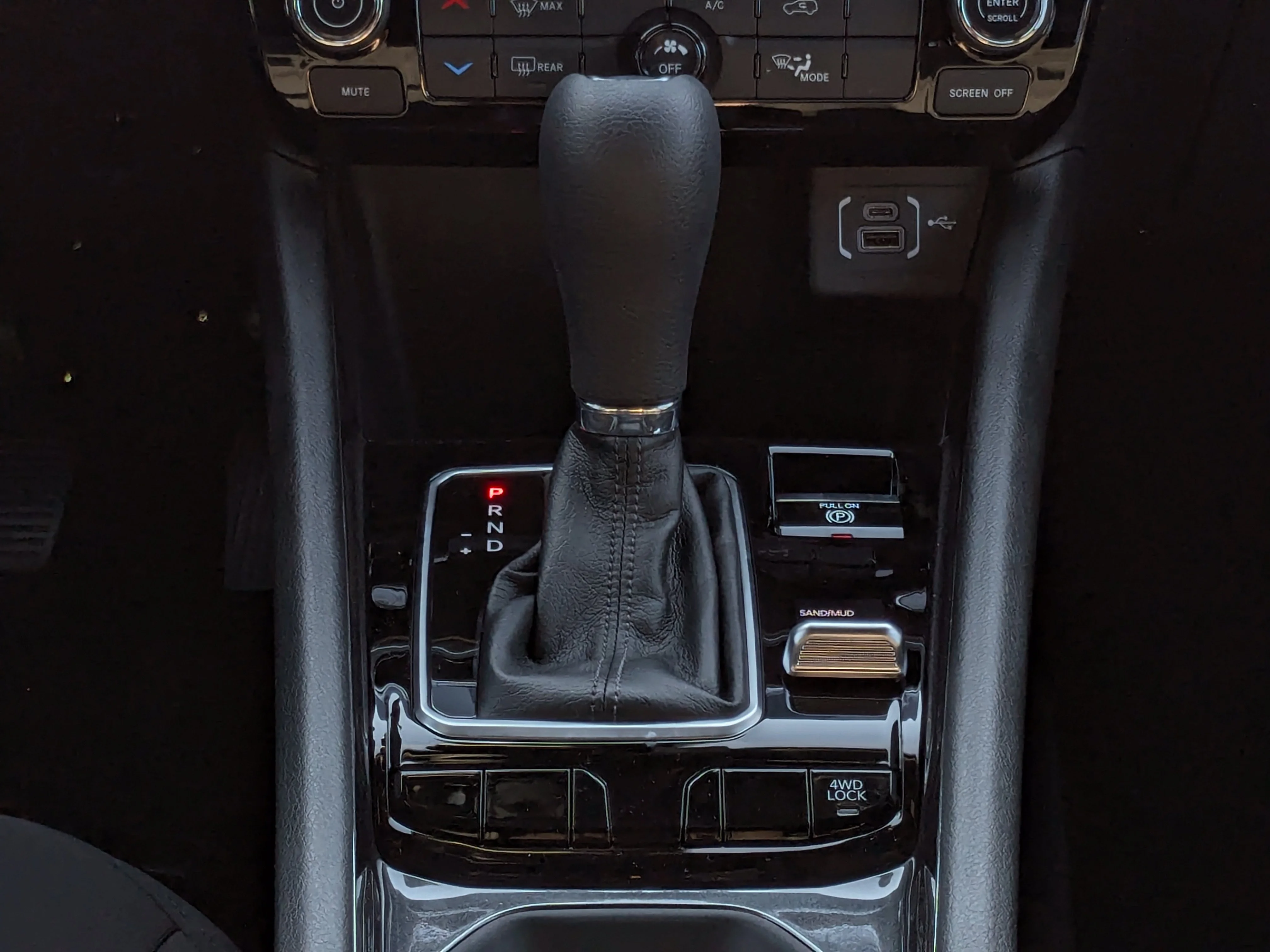 New 2025 White Jeep Sport - - Forward Collision Warning - LED Head Lamps - Heated Seats and More! image 22
