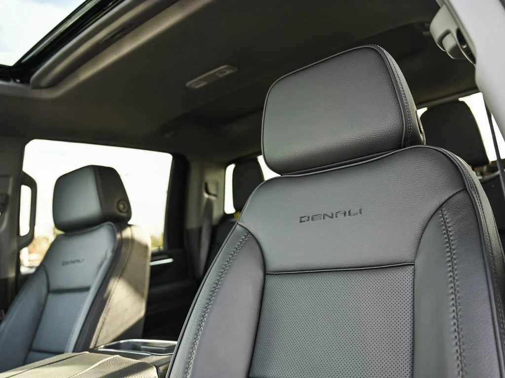 2026 GMC Sierra 3500HD Denali - Photo 18