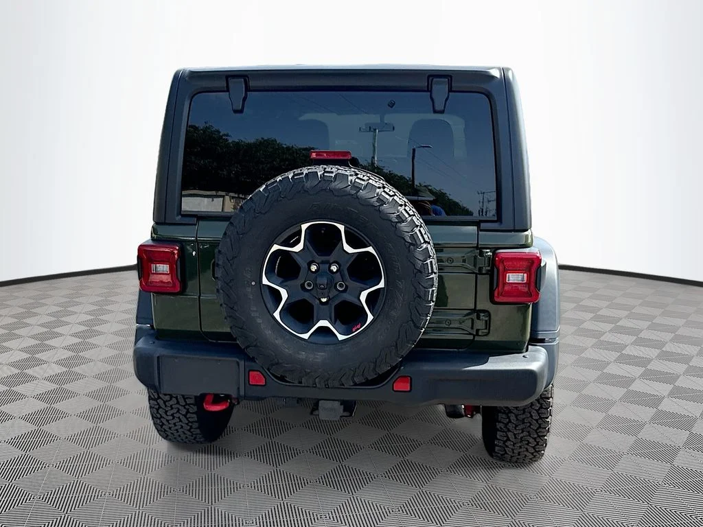 Used 2023 Green Jeep Rubicon image 7
