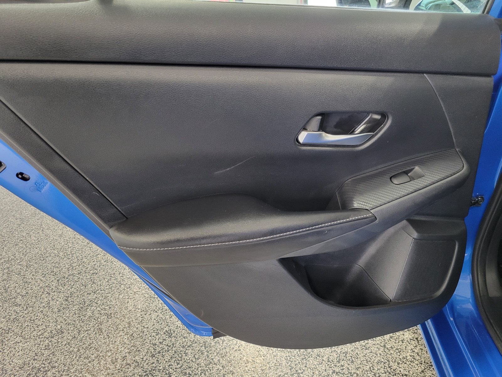 Used 2022 Blue Nissan SV image 23