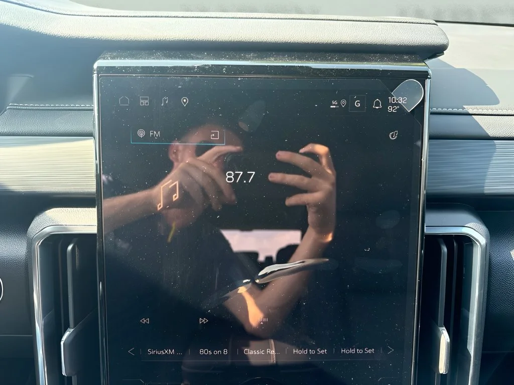 New 2027 Summit White GMC Elevation image 20