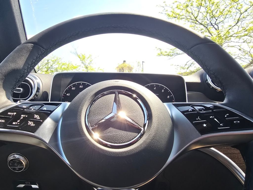 Certified Used 2026 Cirrus Silver Metallic Mercedes-Benz GLC 300 image 30