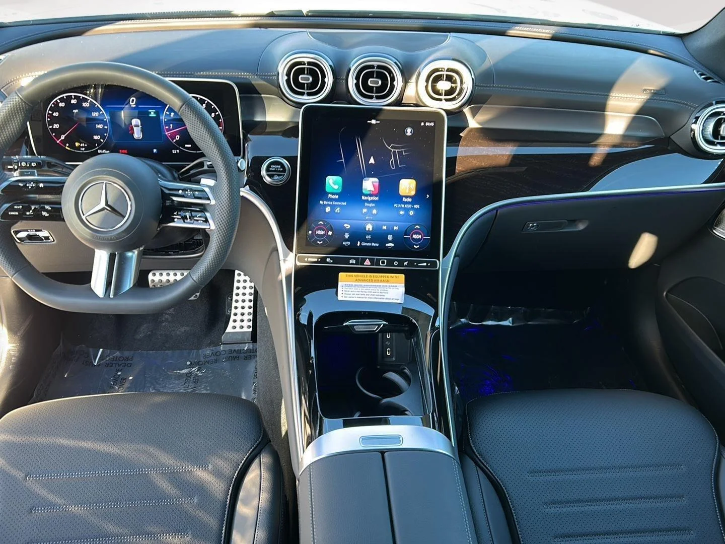 New 2026 WHITE Mercedes-Benz GLC 300 image 14