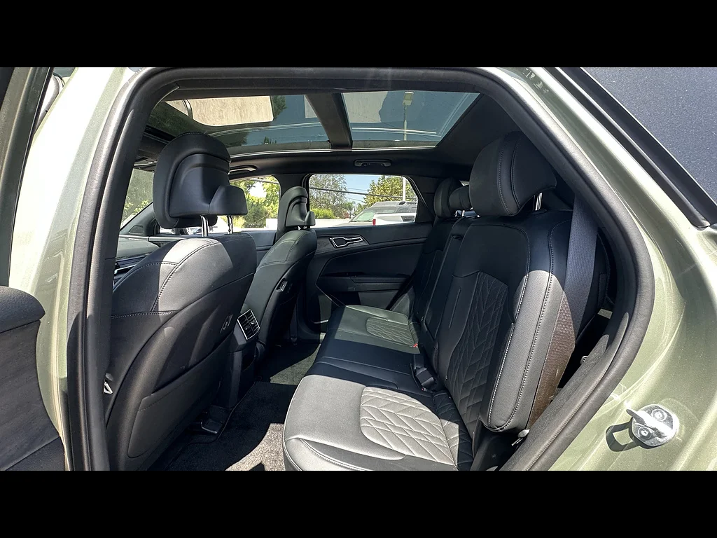 Used 2023 Jungle Green Kia X-Line image 6