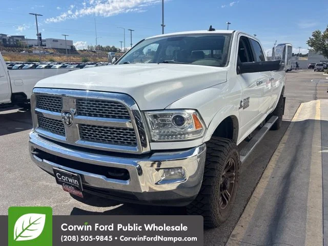 Used 2013 White Ram Laramie image 1
