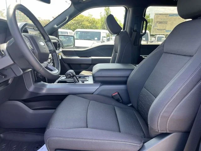 New 2026 Avalanche Ford XLT image 13