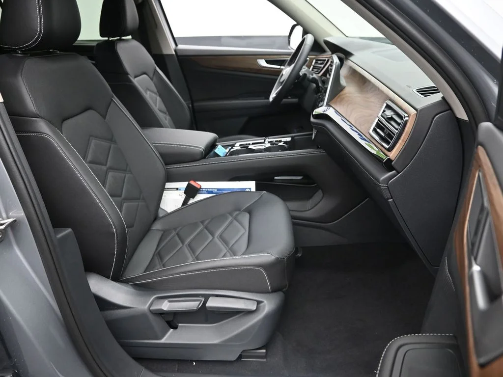 2026 Volkswagen Atlas SE w/Tech - Photo 9