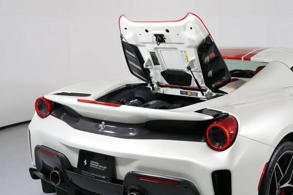 Used 2020 Bianco Italia Ferrari Spider image 17