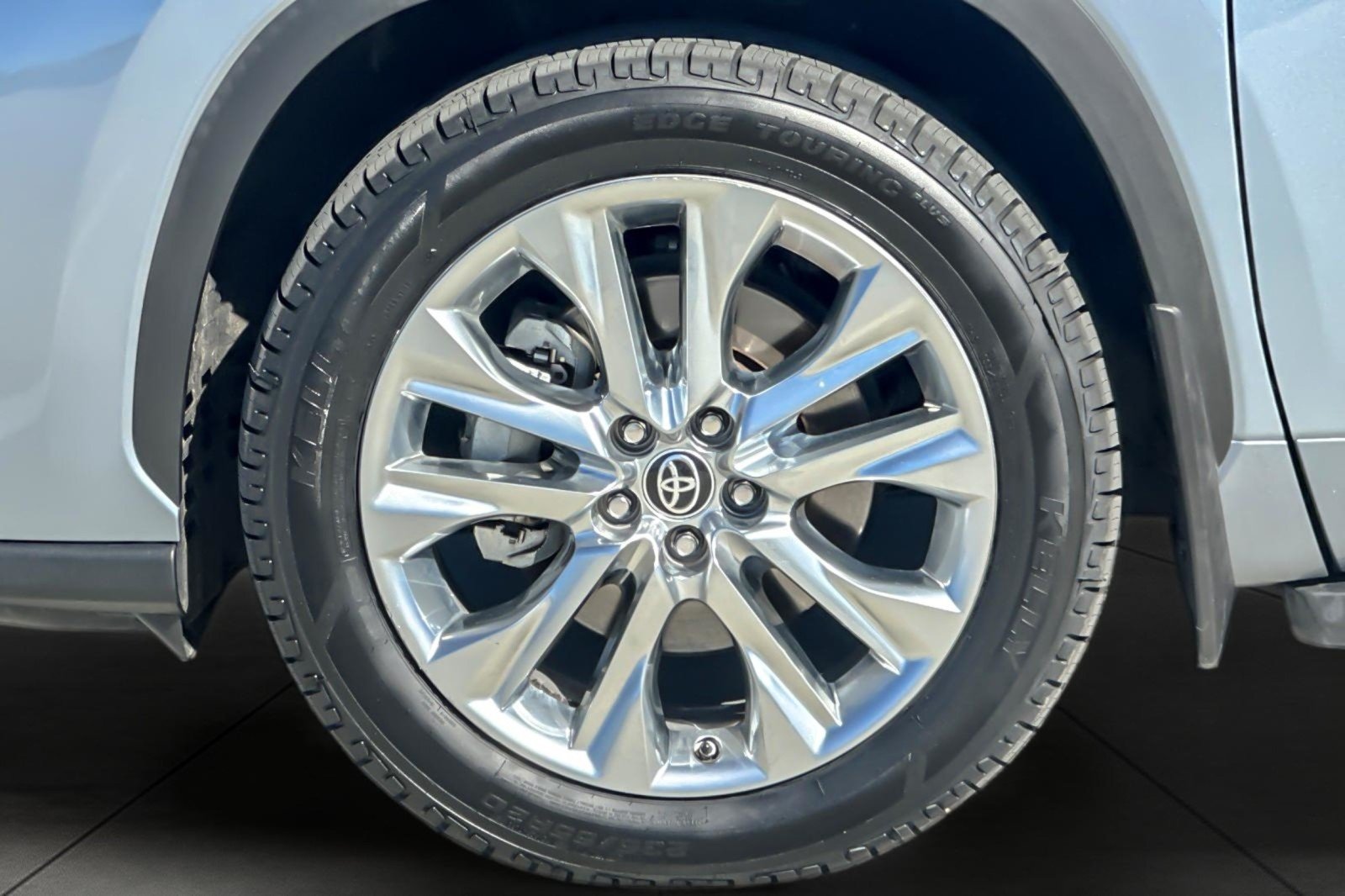 Used 2023 Moon Dust Toyota Limited image 26