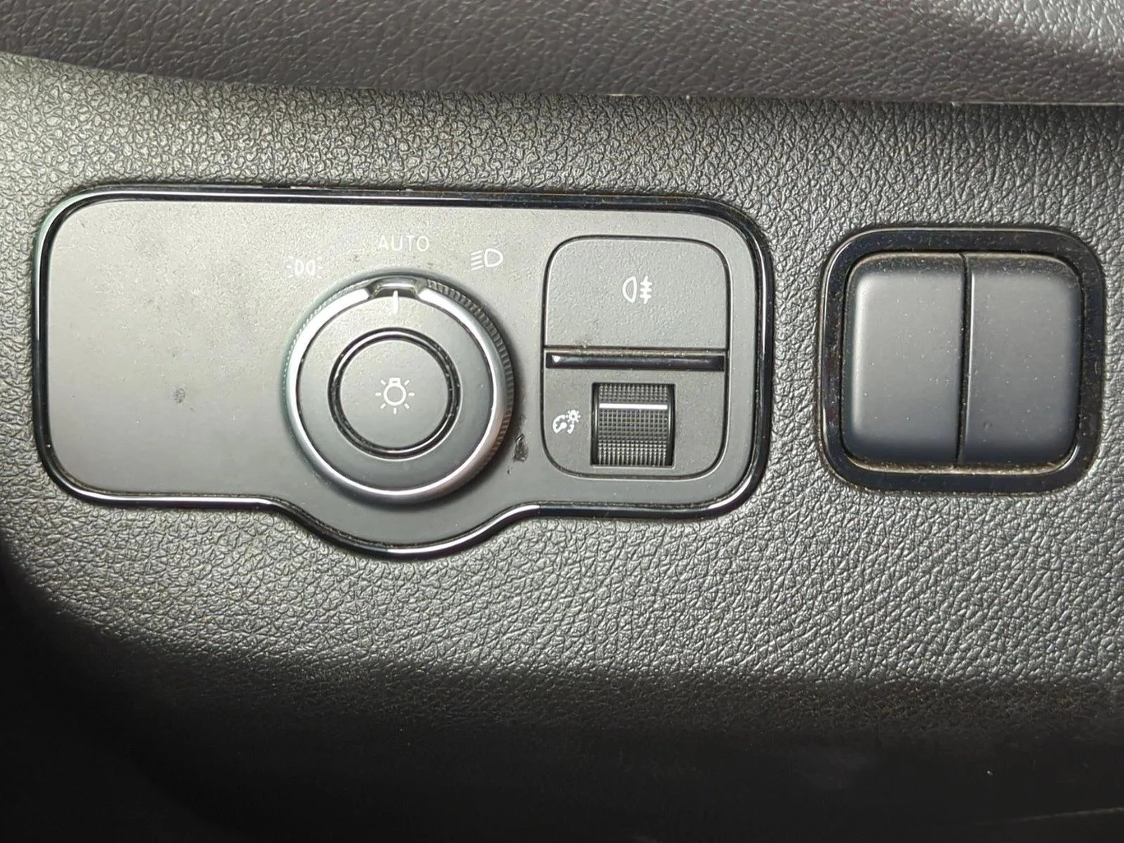 Used 2023 Arctic White Mercedes-Benz  image 11