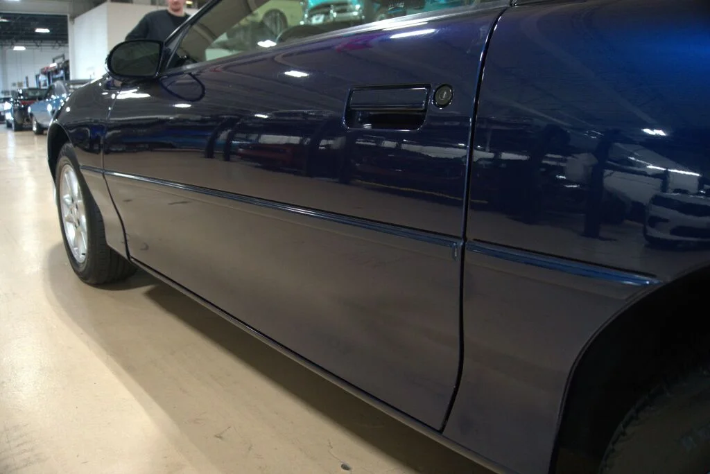 Used 2001  Chevrolet Base image 15
