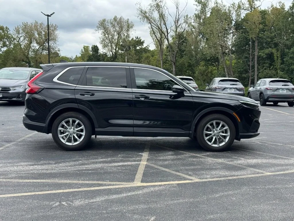Certified Used 2025 Black Honda EX image 3