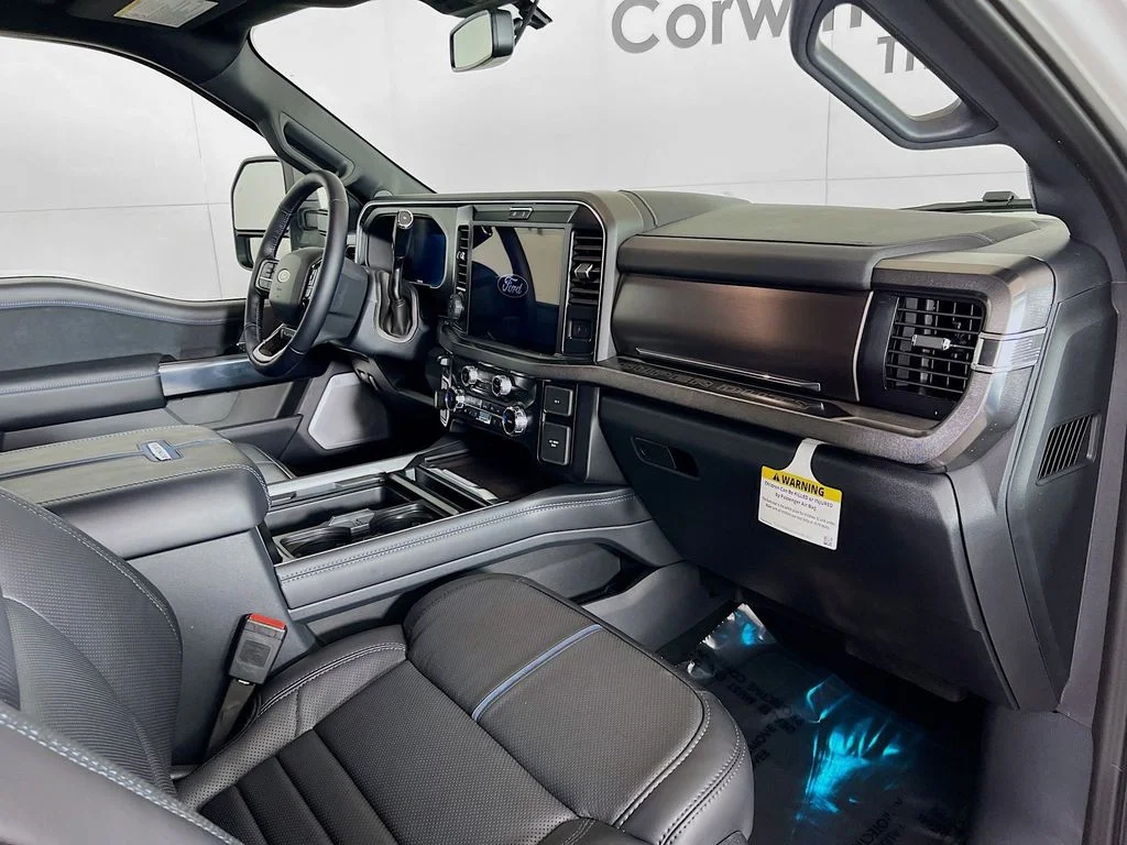 New 2026 Star White Metallic Tri-Coat Ford Platinum image 31