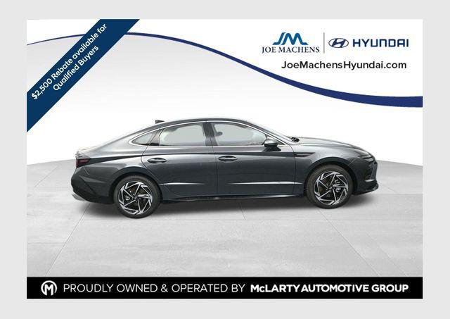 2026 Hyundai Sonata SEL AWD's photo