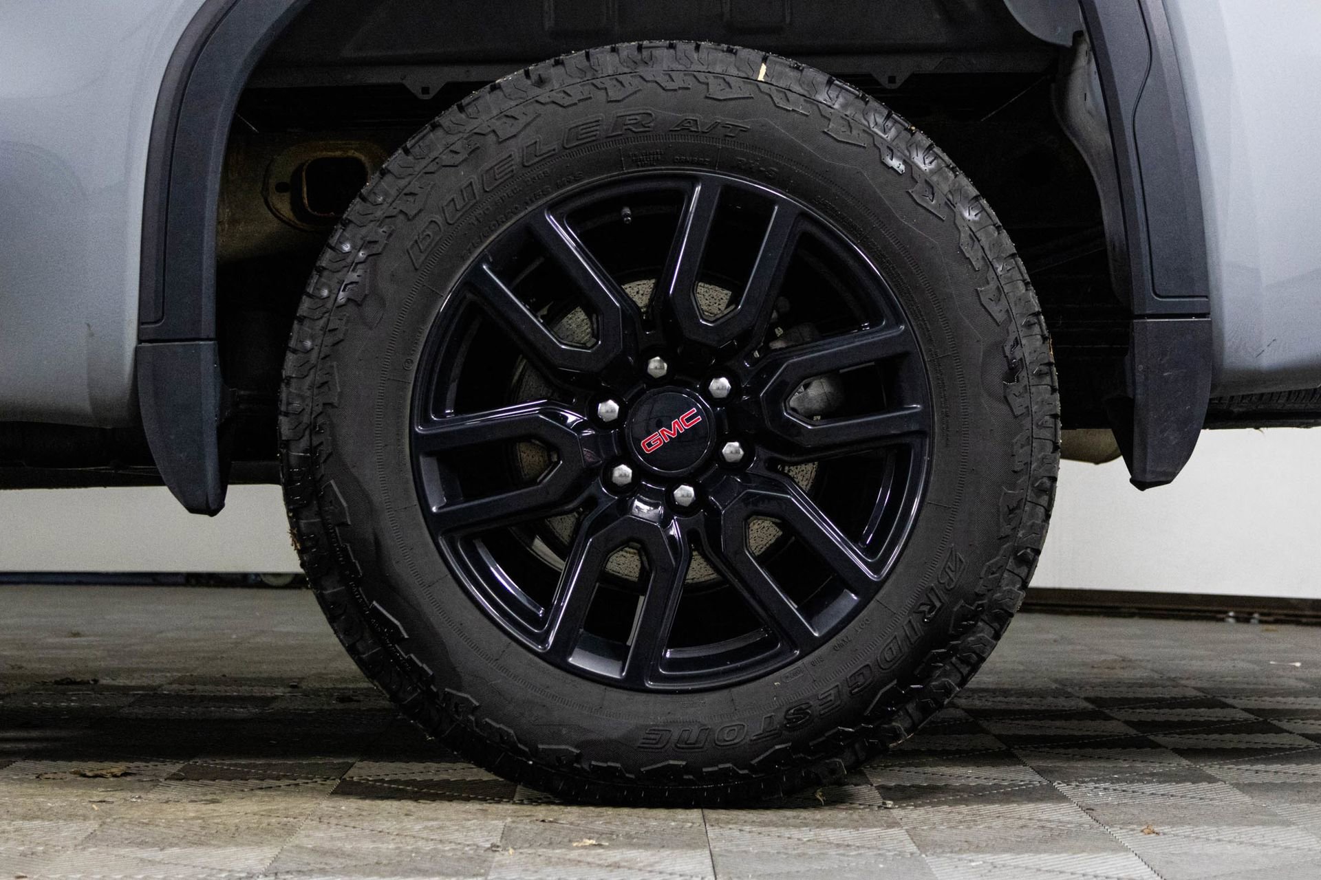 2024 GMC SIERRA - Image 40