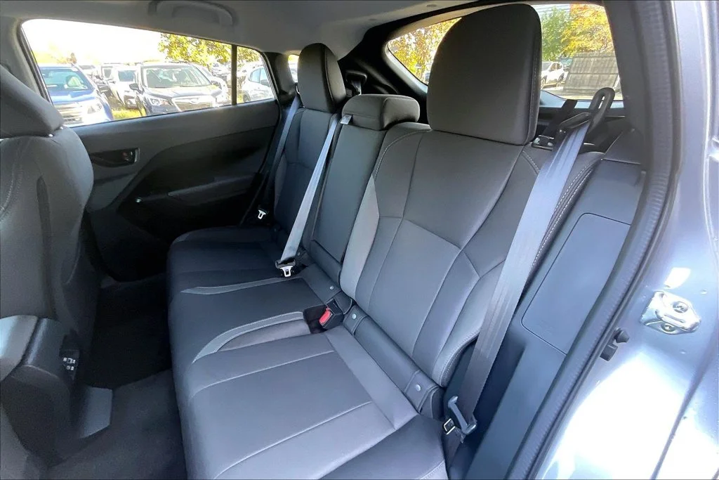 New 2027 ICE SILVER METALLIC Subaru Premium image 13