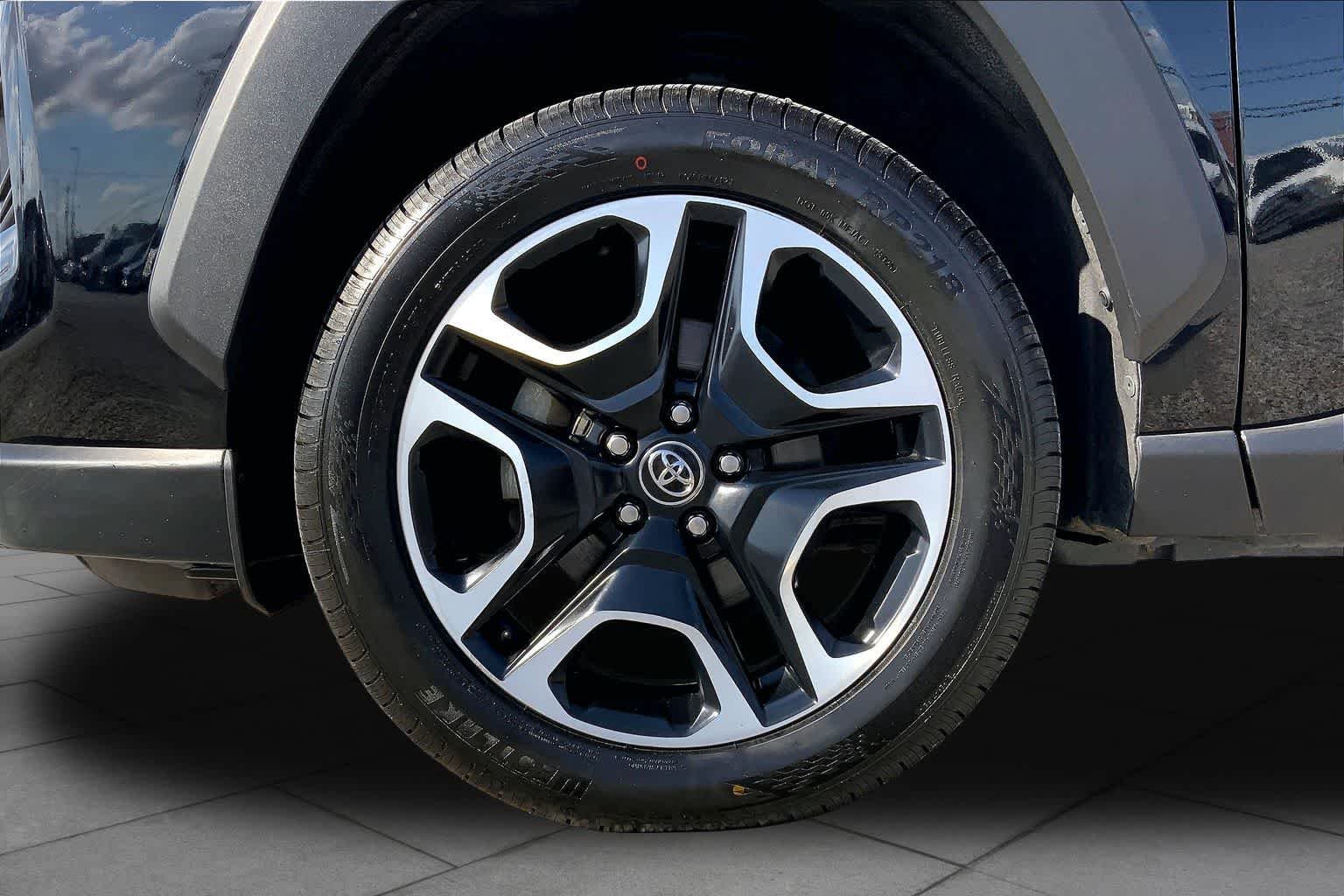 Used 2021 Midnight Black Metallic Toyota Adventure image 11