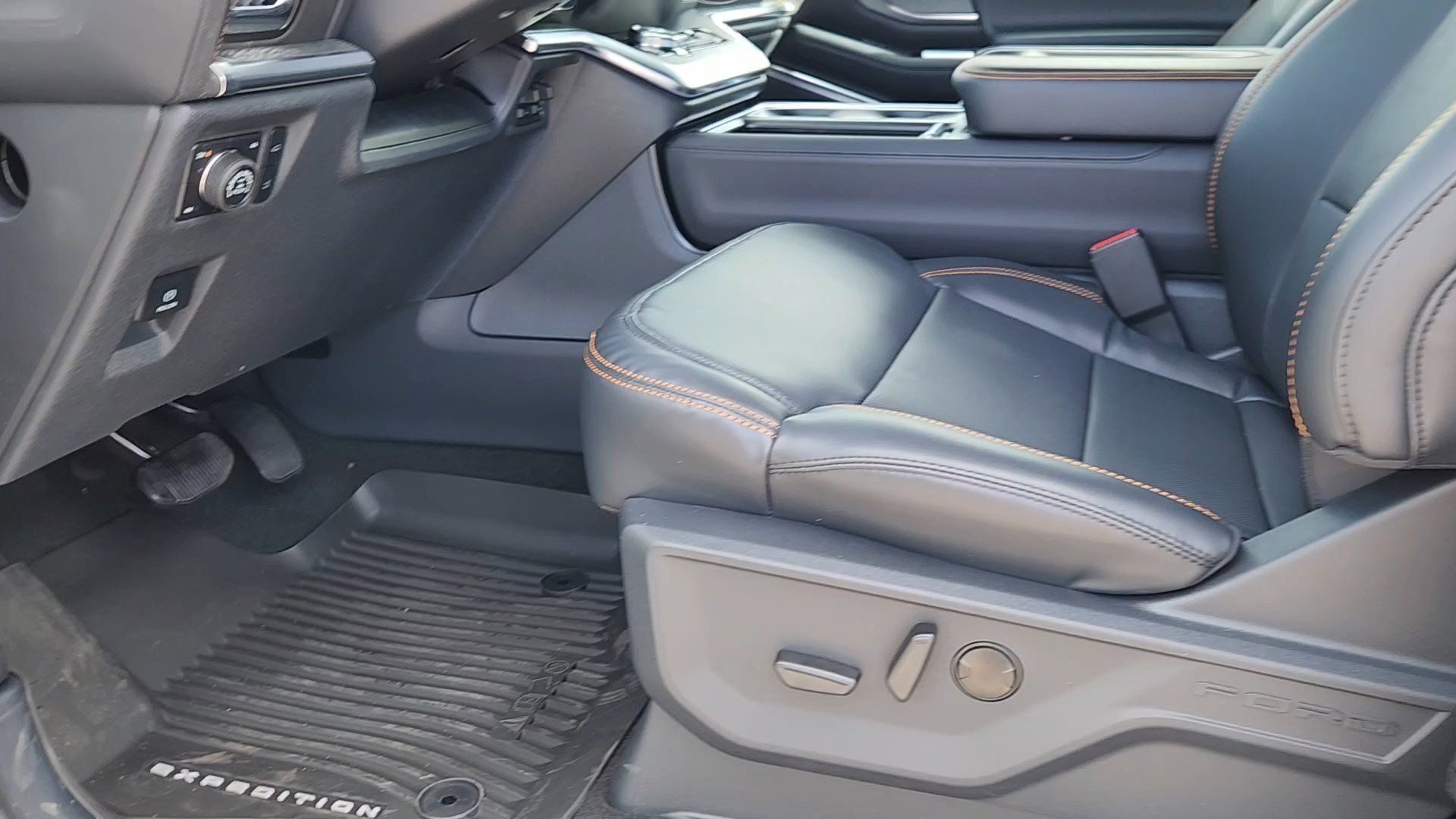 New 2026 Glacier Gray Metallic Tri-Coat Ford Tremor image 30